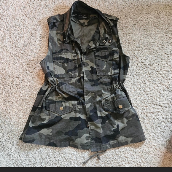 Camouflage Sleeveless Military Utility Vest Womens Large Love Tree - Picture 4 of 5